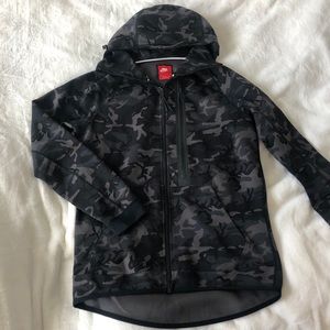 NIKE TECH FLEECE HOODIE